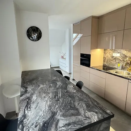 Camilla Apartment Balatonmariafurdo